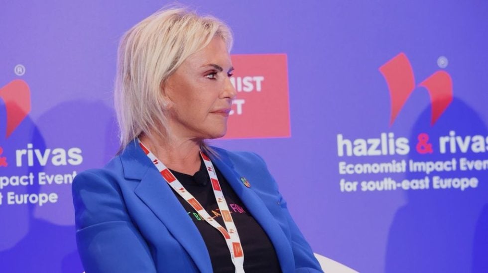 ECONOMIST 2025 SUST Ιουλία Τσέτη